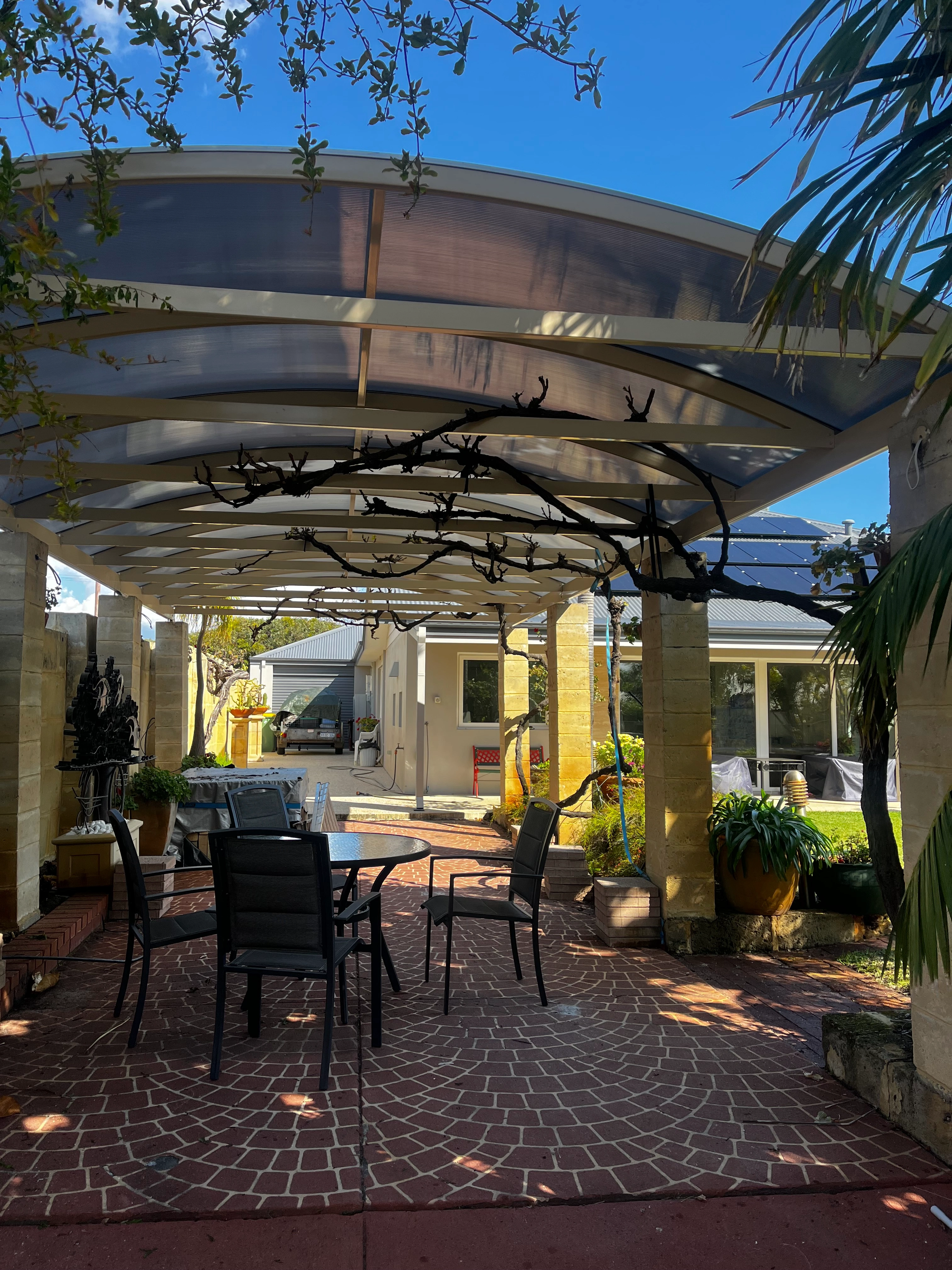 Curved Twinwall Patio