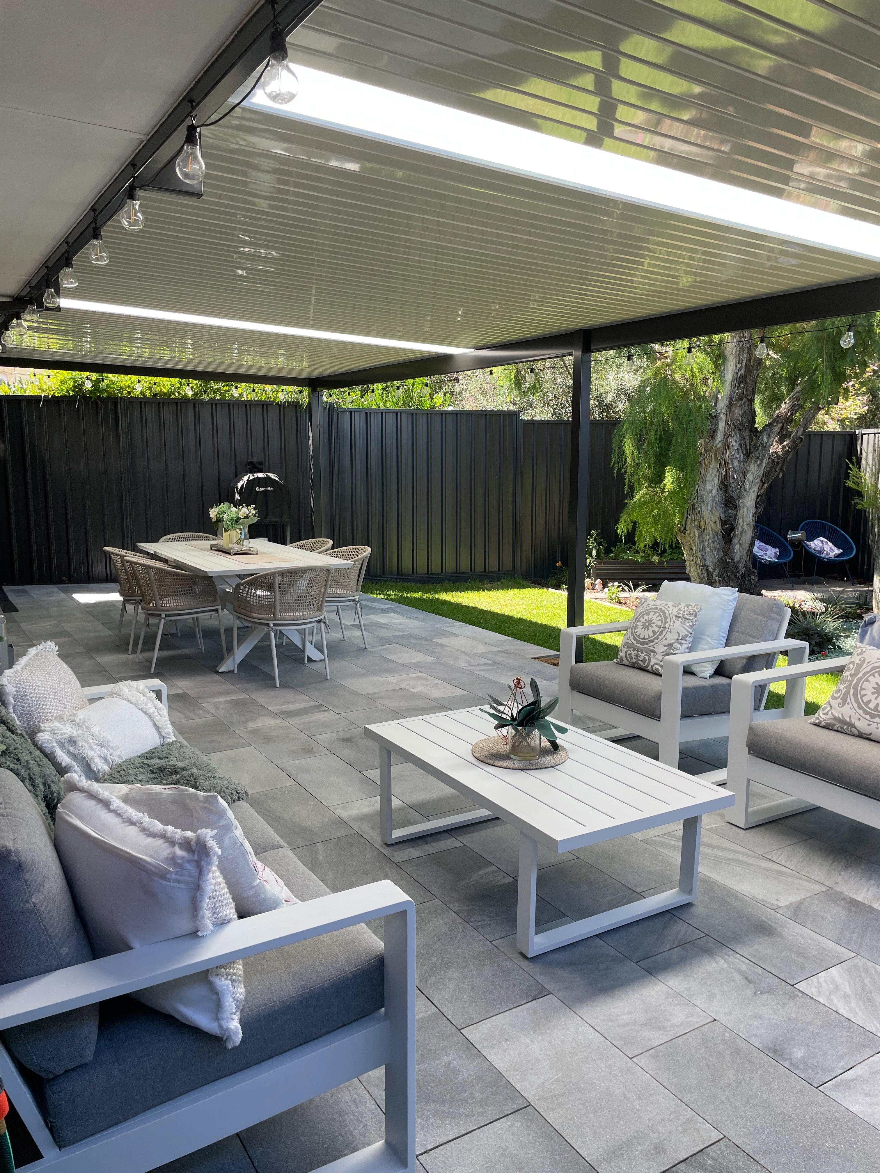 Cdek Flat Roof Patio With Skylights