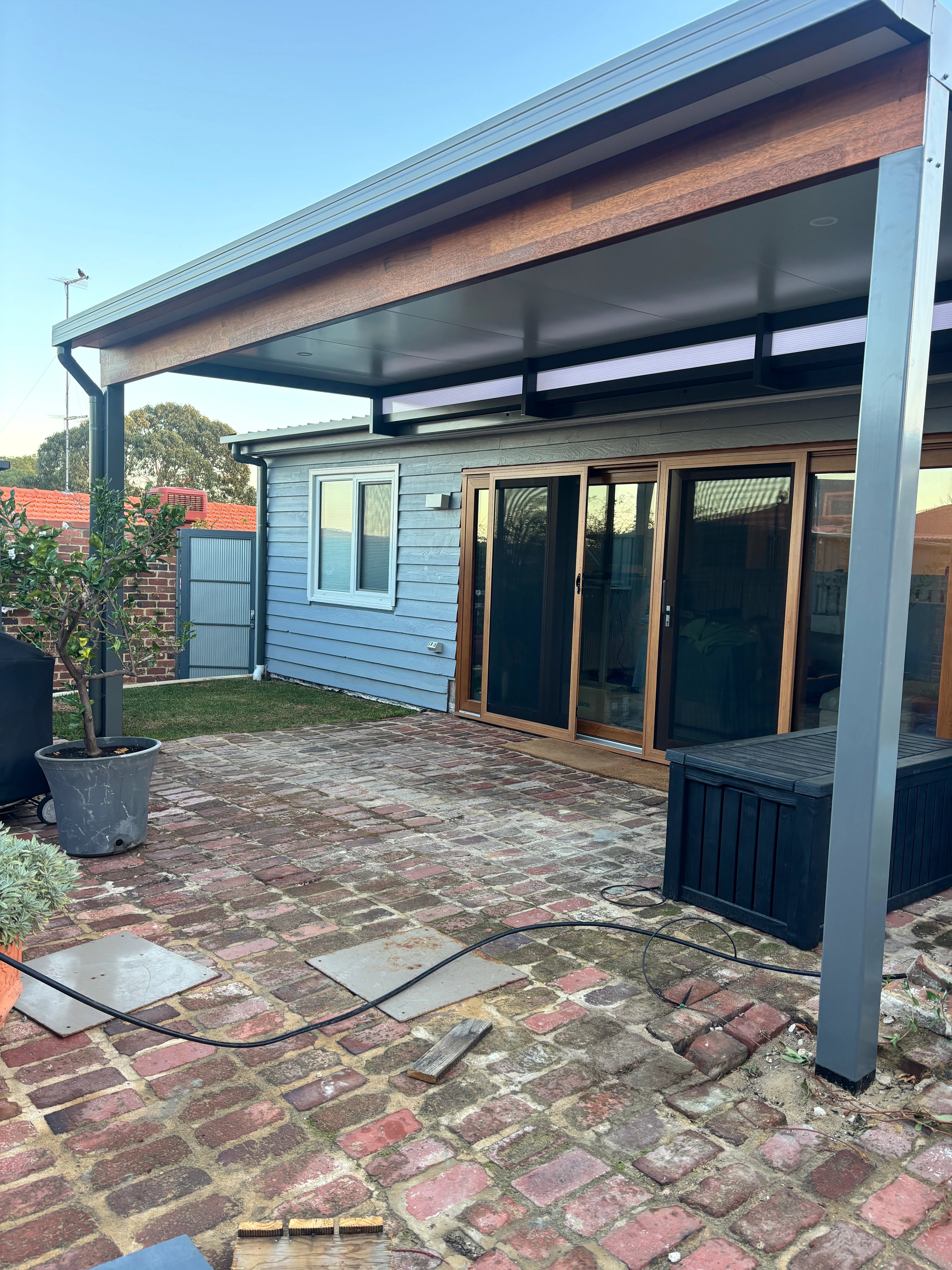 Flat Roof Timber Beam Patio